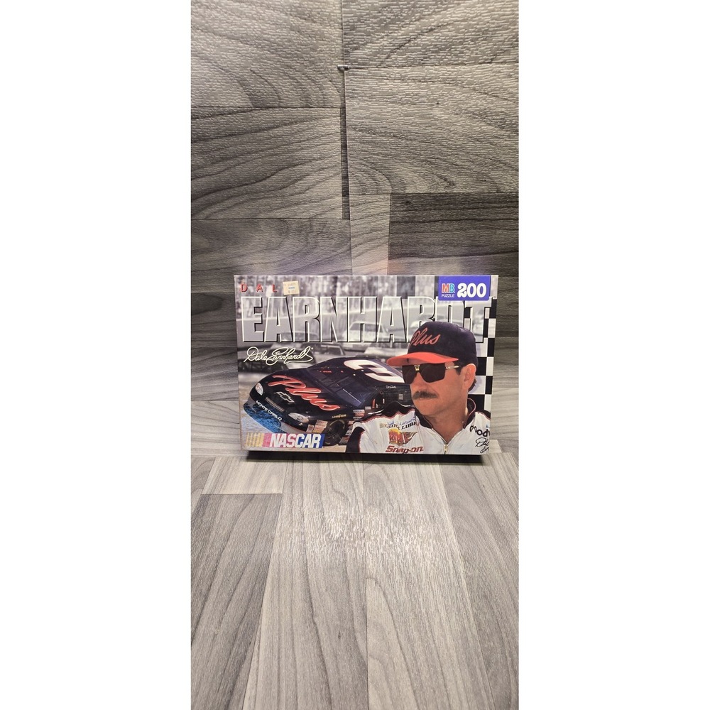Vintage Milton Bradley NASCAR Dale Earnhardt 200 Piece Puzzle